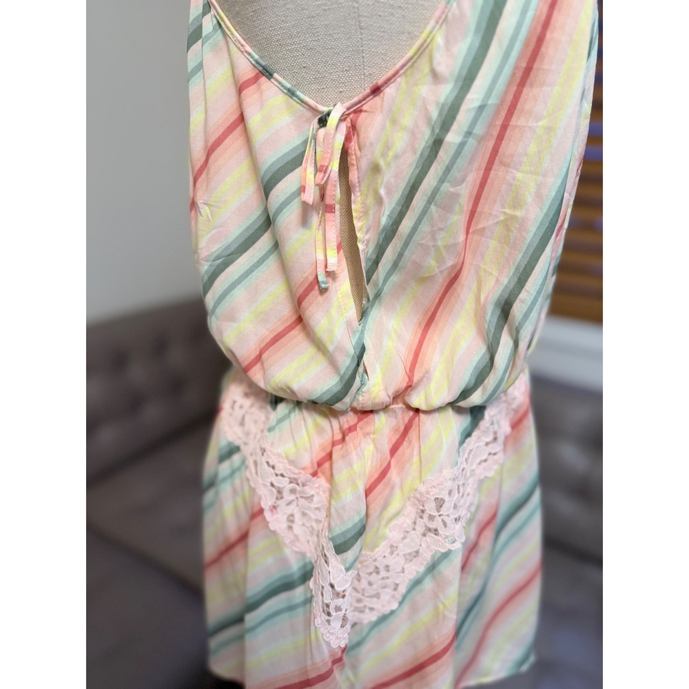 Victoria's Secret Pastel Striped Lace Trim Romper Sleepwear Large NWT - Picture 3 of 6